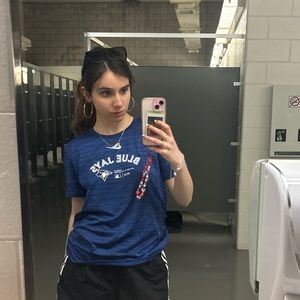 Meet your Posher, Neve